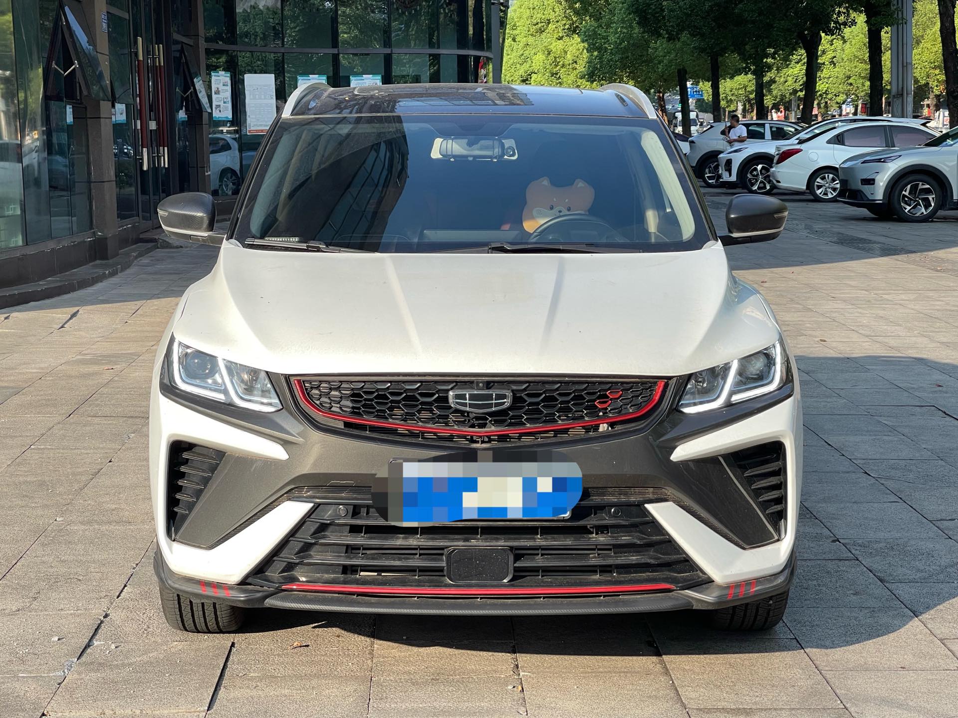 GEELY Coolray 2022 car image #2