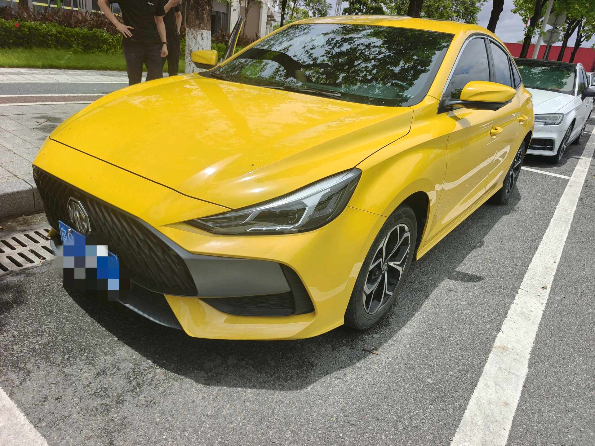 MG 5 2022 immagine di auto 