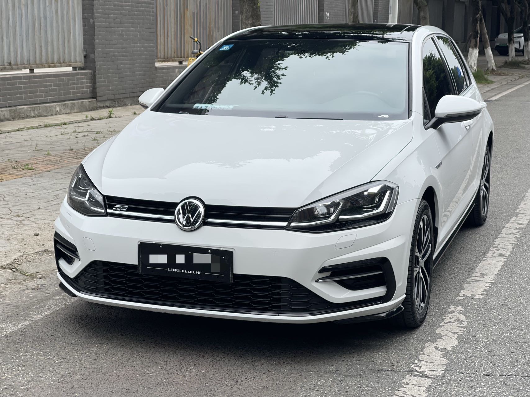 2020 car image 