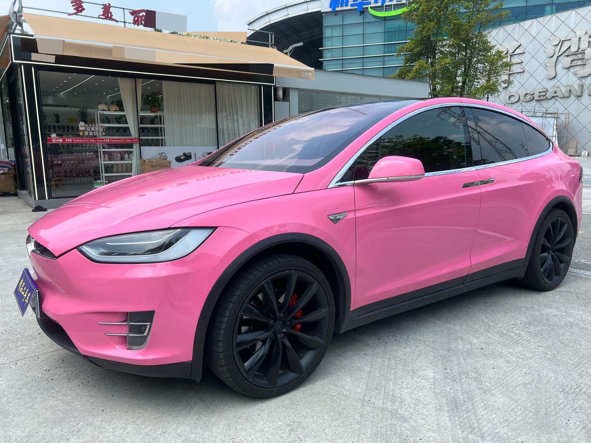 Tesla Model X 2016 Tesla Model X 2016 car image