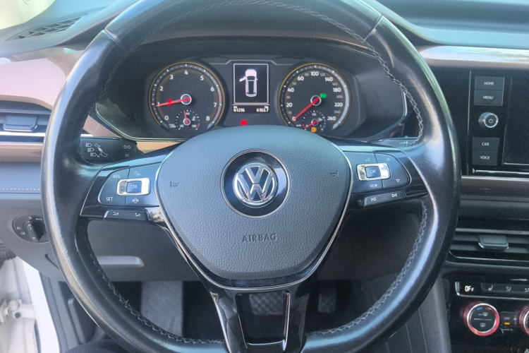 Volkswagen Tharu 2019 imagen de coche #11