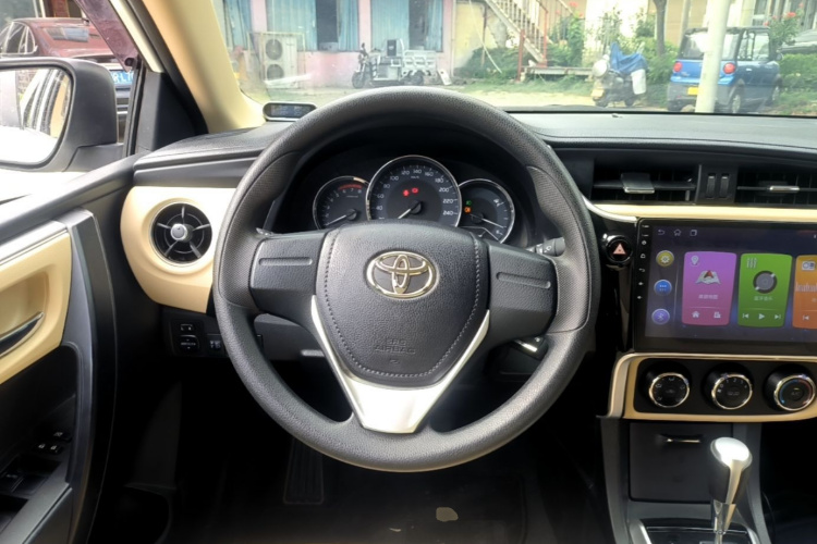 Toyota Corolla 2018 car image #11