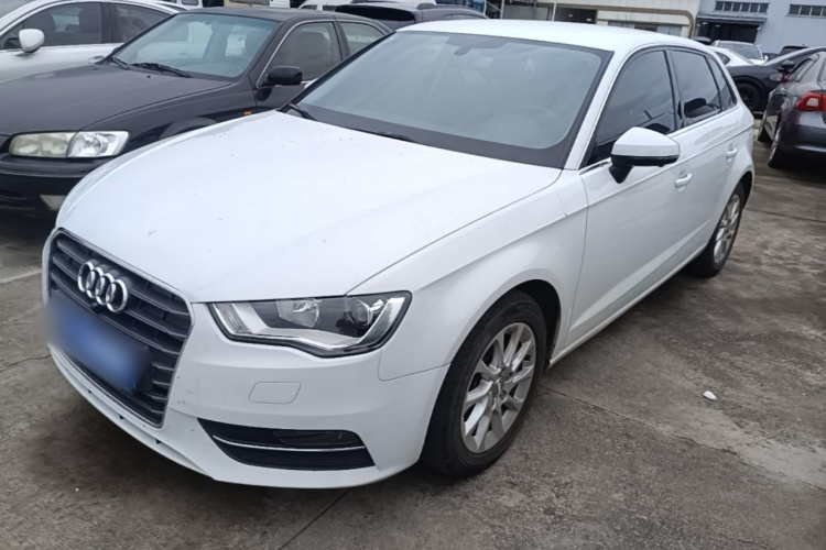 Audi A3 2017 car image #2