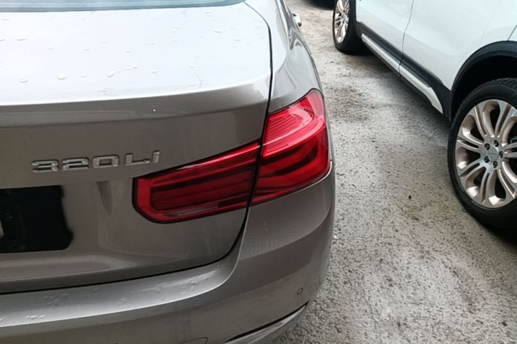 BMW 3 Series 2017 #8 BMW 3 Series 2017 car image #8