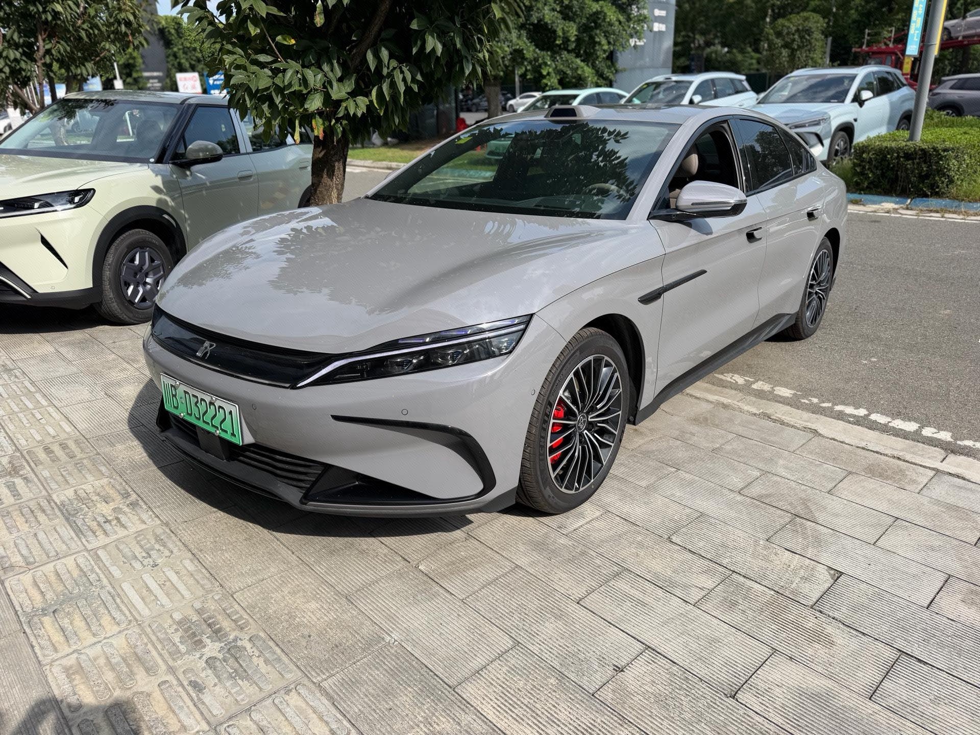 BYD Han 2025 car image 