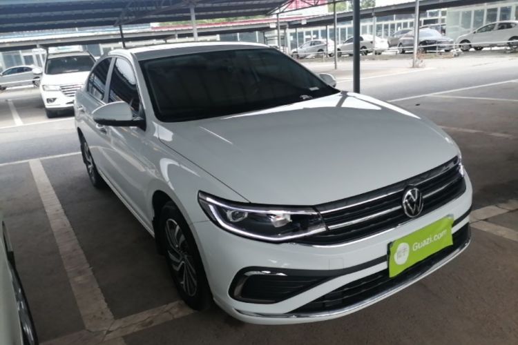 Volkswagen Bora 2025 car image #4