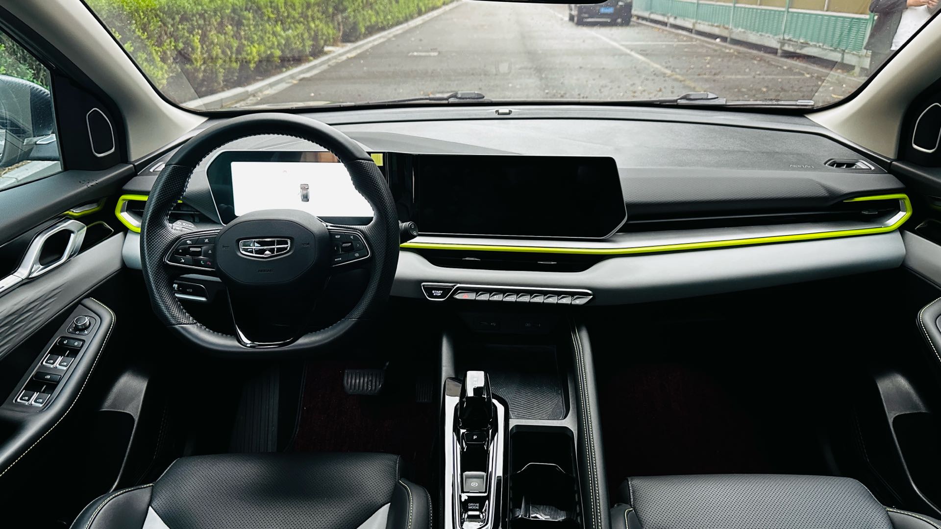 GEELY Coolray 2023 car image #5