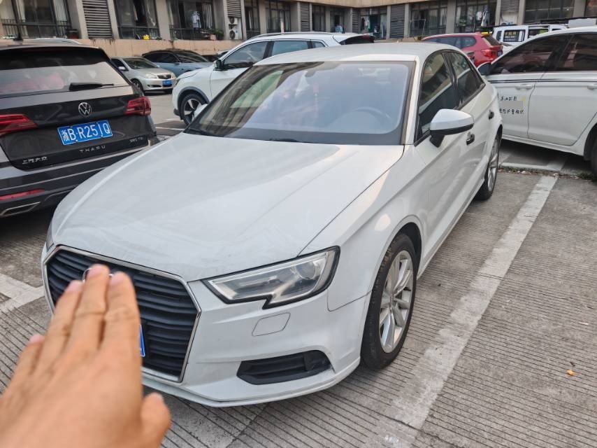 2018 2018 immagine di auto