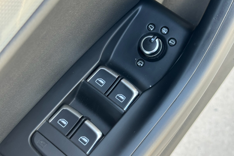 Audi Q3 2016 #20 Audi Q3 2016 car image #20