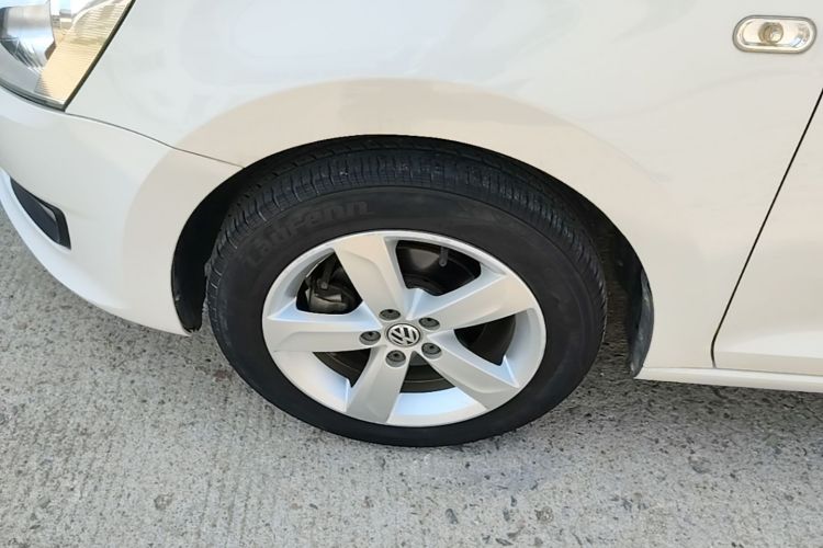Volkswagen Santana 2016 car image #9