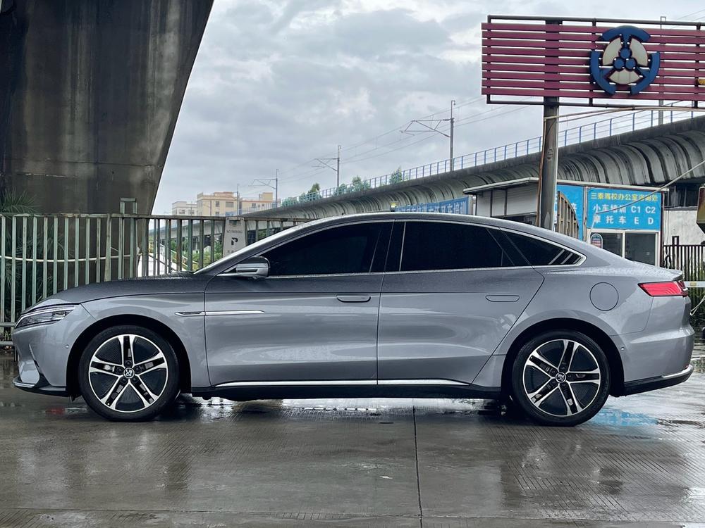 BYD Han 2021 car image #3