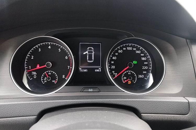 Volkswagen Golf 2015 car image #12