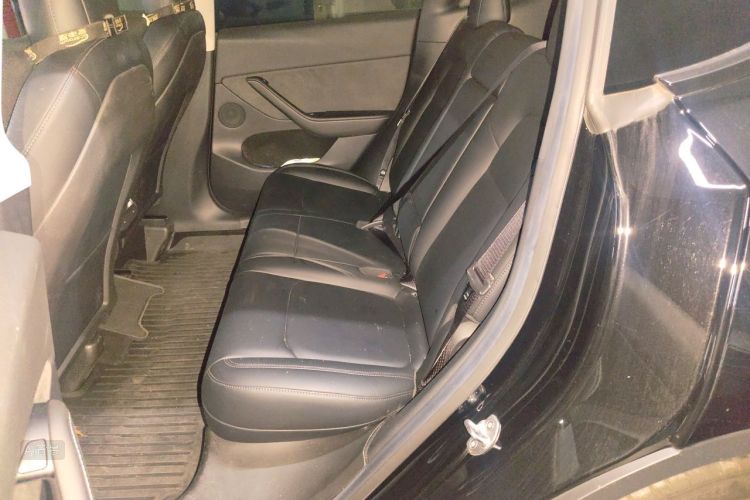 Tesla Model Y 2022 #19 Tesla Model Y 2022 car image #19
