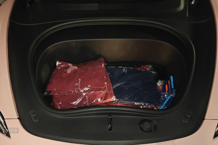 Tesla Model 3 2023 car image #22
