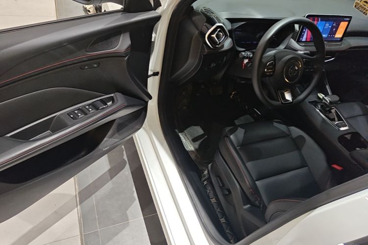 MG 5 2024 imagem de carro #16