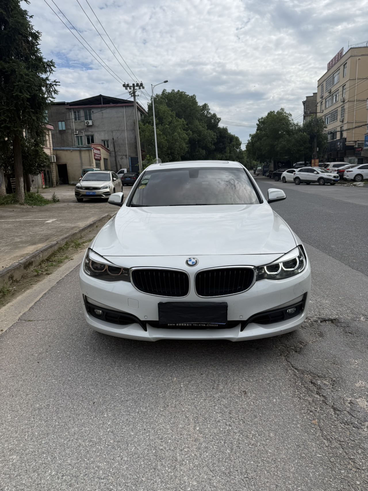 BMW 3 Series GT 2018 صورة سيارة #2