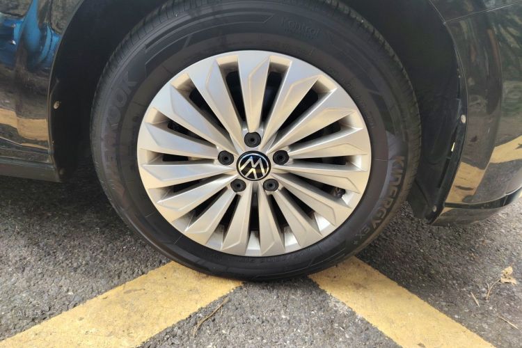Volkswagen Lavida 2021 car image #9