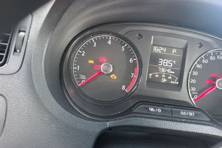 Volkswagen Polo 2016 #16 Volkswagen Polo 2016 car image #16