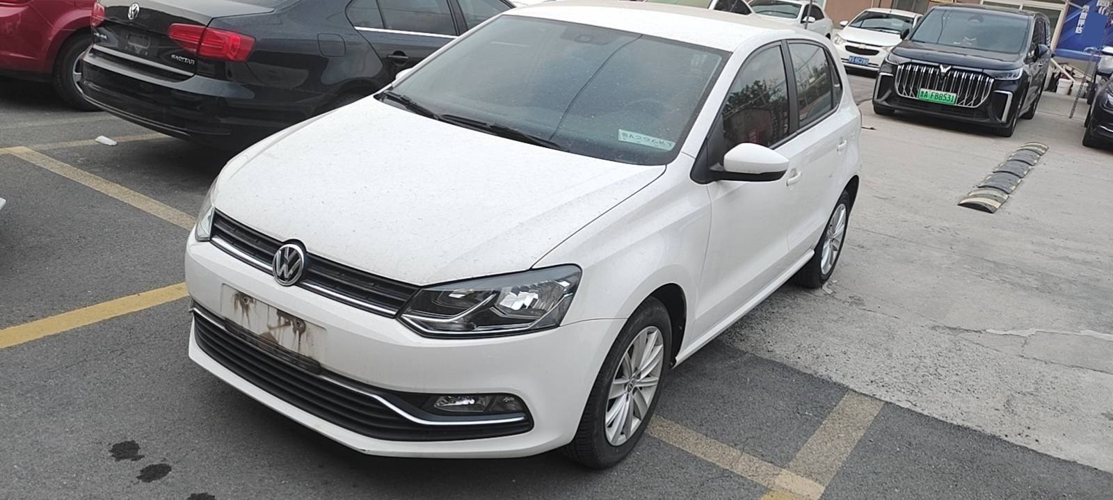 Volkswagen Polo 2016 Volkswagen Polo 2016 car image