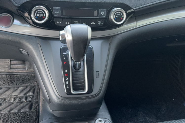 Honda CR-V 2015 #18 Honda CR-V 2015 car image #18