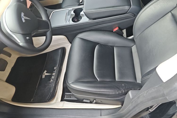 Tesla Model 3 2022 car image #15