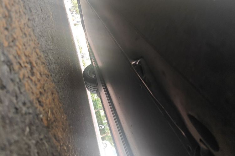 Tesla Model Y 2022 car image #23