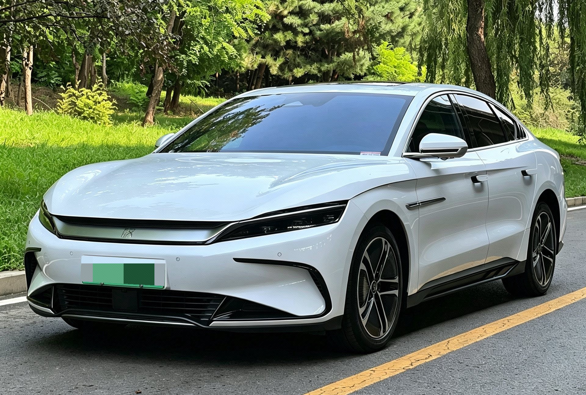 BYD Han 2024 BYD Han 2024 car image