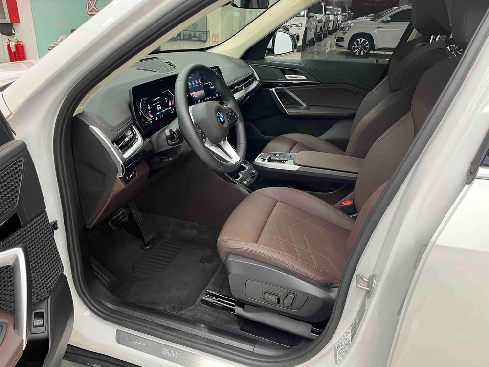 BMW X1 2023 car image #21
