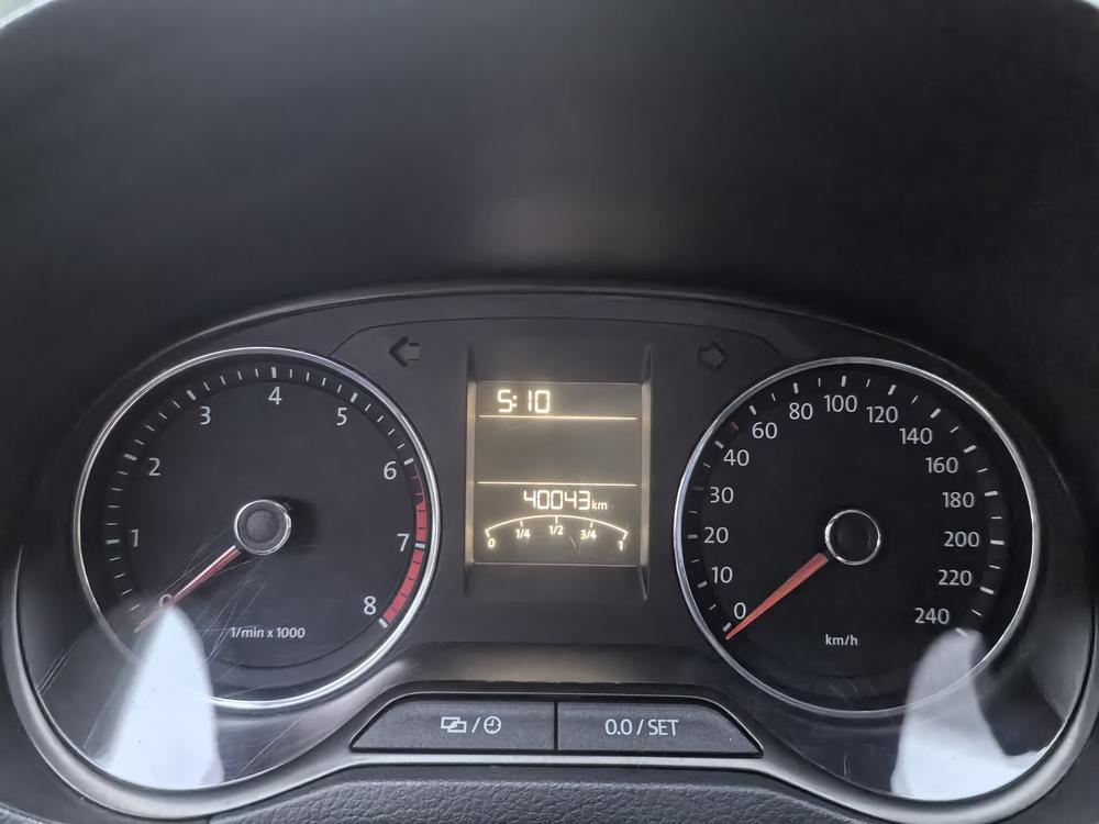 Volkswagen Polo 2015 immagine di auto #9
