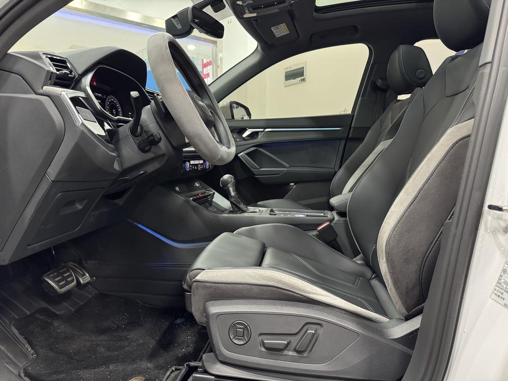 Audi Q3 2023 immagine di auto #20
