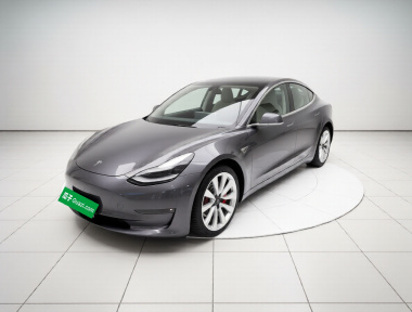 Tesla Model 3 2020 immagine di auto 