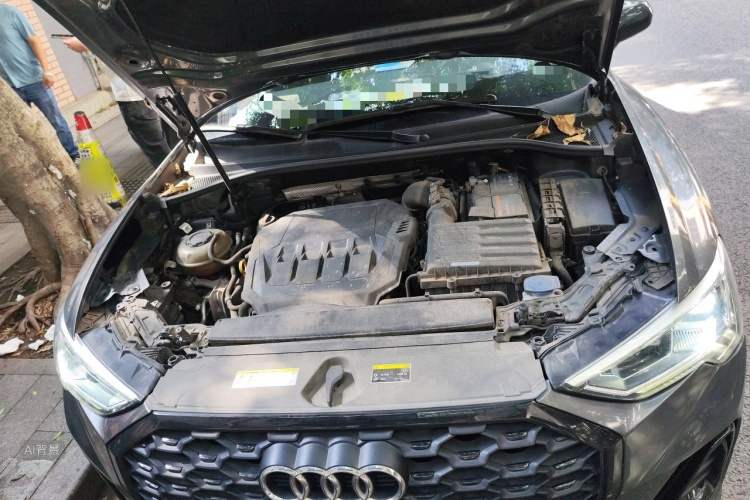 Audi Q3 2021 car image #22