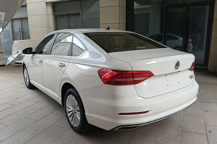 Volkswagen Lavida 2019 #5 Volkswagen Lavida 2019 car image #5