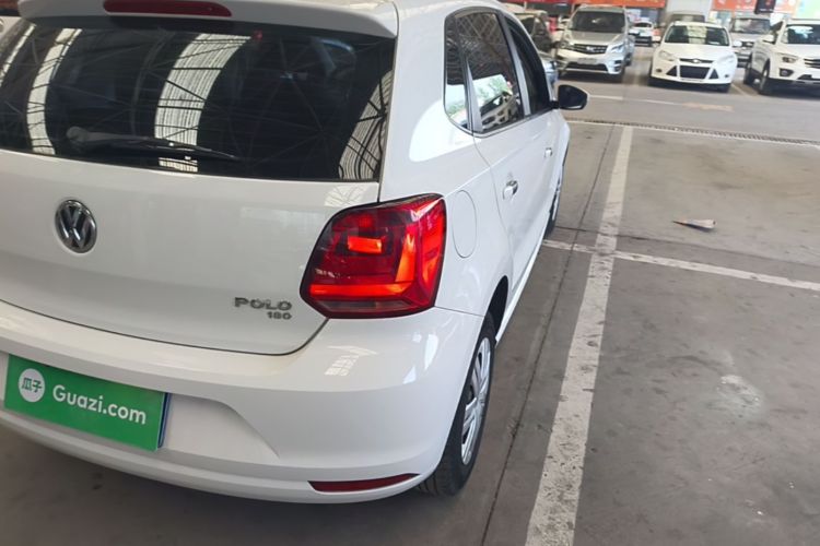 Volkswagen Polo 2019 car image #8