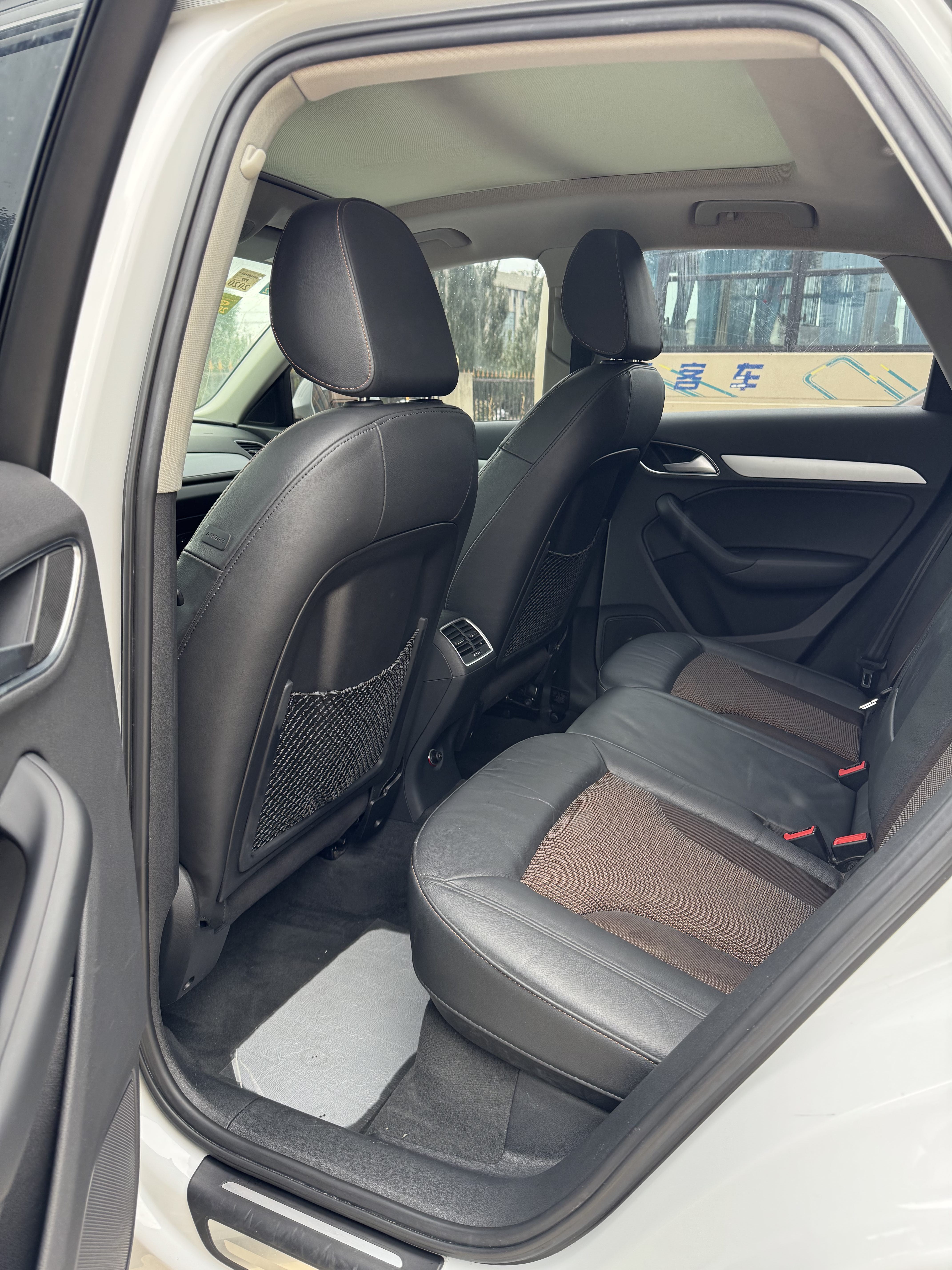 Audi Q3 2018 #4 Audi Q3 2018 car image #4