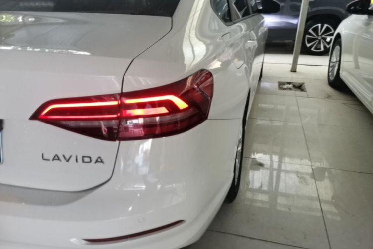 Volkswagen Lavida 2021 car image #8