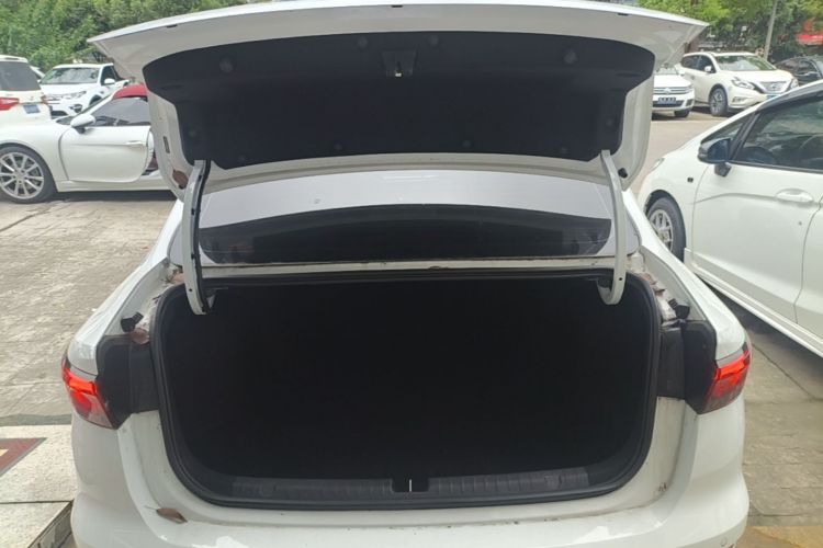 GEELY Emgrand 2024 car image #19