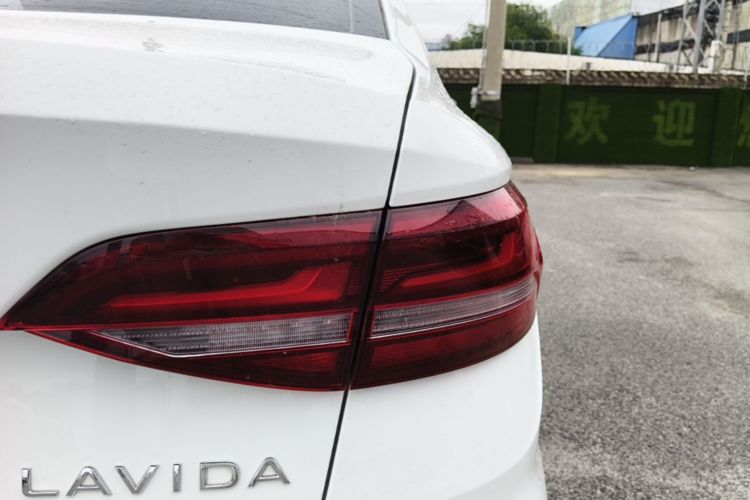 Volkswagen Lavida 2025 car image #8