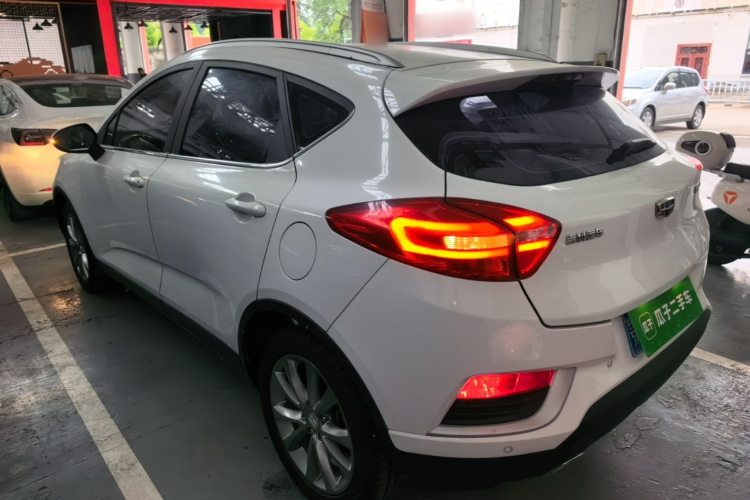GEELY Emgrand GS 2016 car image #5
