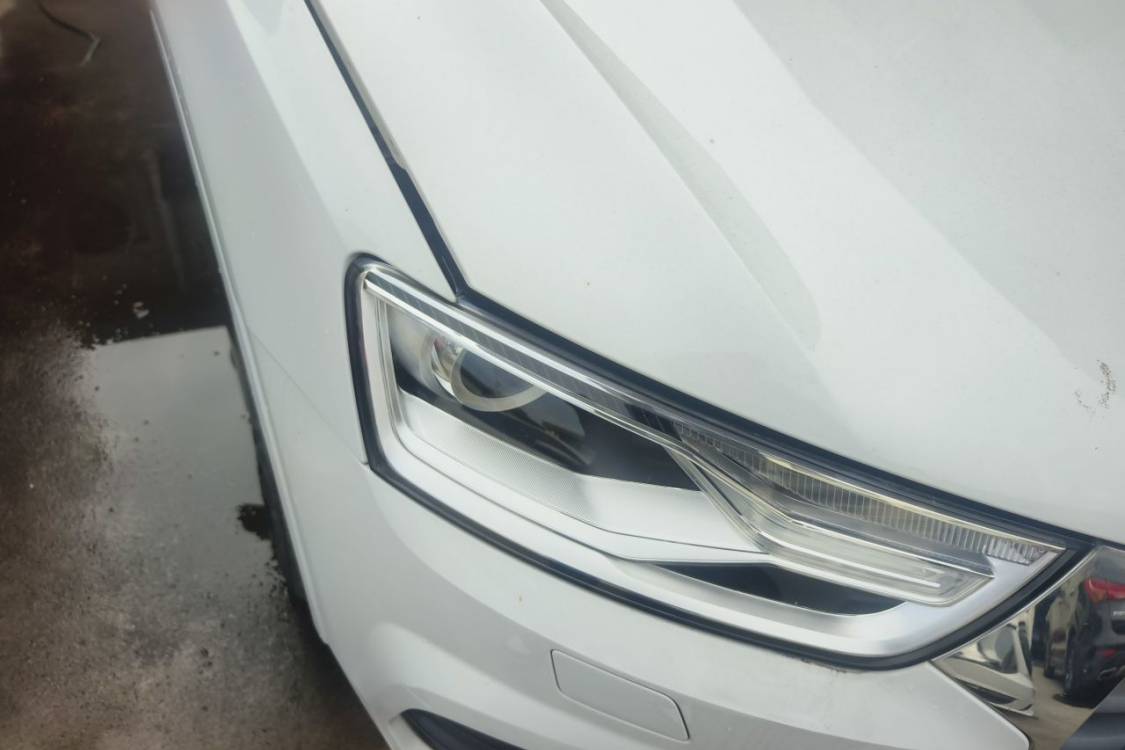 Audi Q3 2016 car image #7