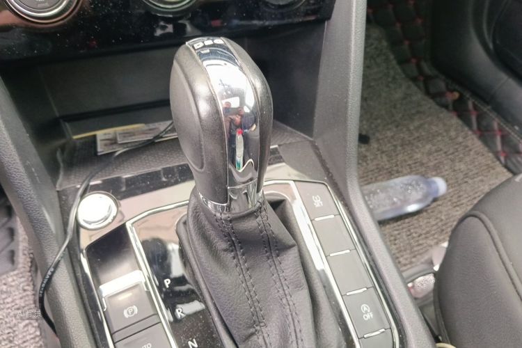 Volkswagen Tharu 2019 car image #16