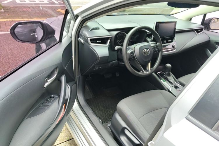 Toyota Corolla 2019 #16 Toyota Corolla 2019 car image #16