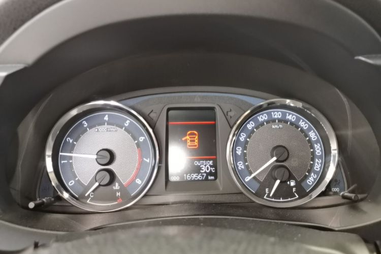 Toyota Corolla 2015 car image #12