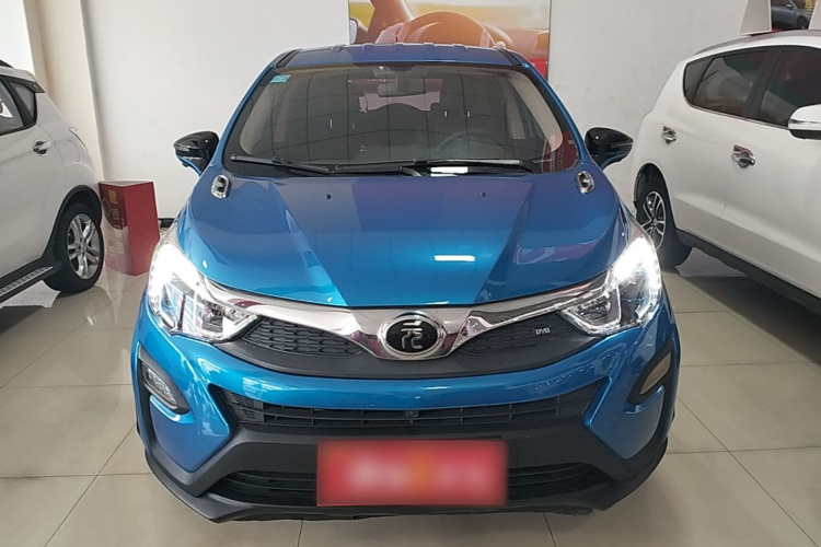 BYD Yuan 2018 #3 BYD Yuan 2018 car image #3