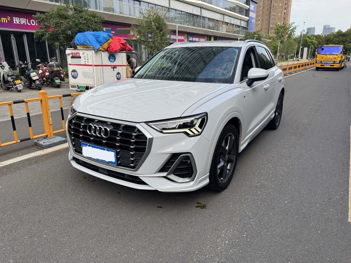 2020 2020 immagine di auto