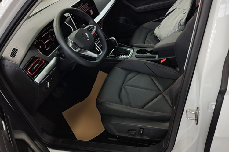 Volkswagen Lavida 2025 car image #15