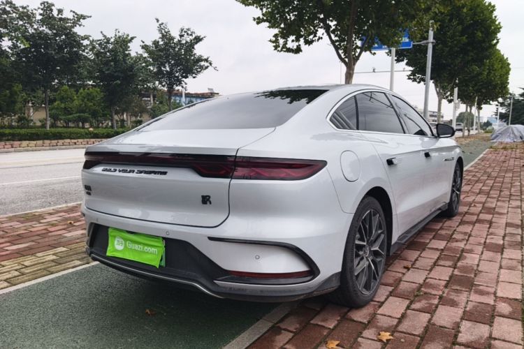 BYD Han 2024 immagine di auto #7