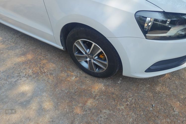 Volkswagen Polo 2017 car image #9