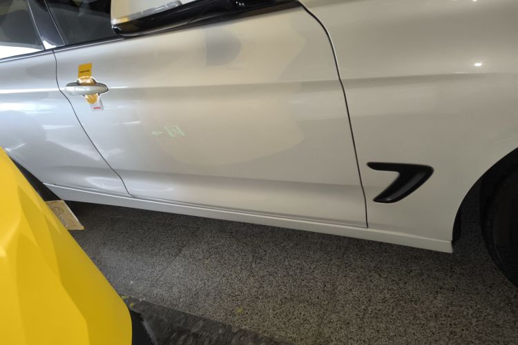 BMW 3 Series GT 2019 car image #26