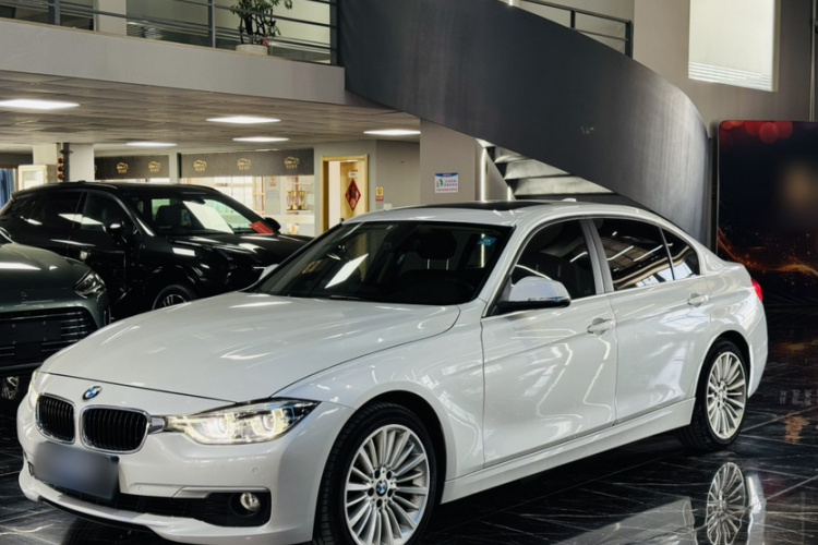 BMW 3 Series 2017 car image #2